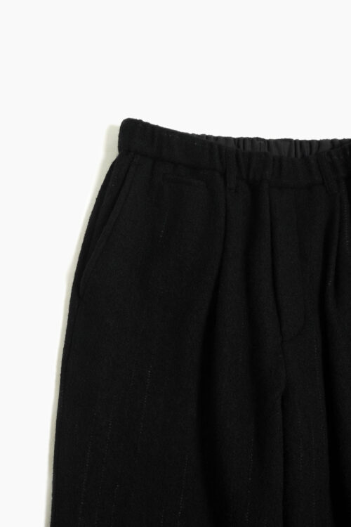 KASURI STRAIGHT PANTS BLACK