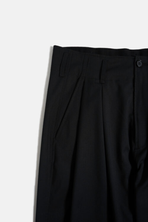 WIDE TUCK DRAPE SLACKS BLACK