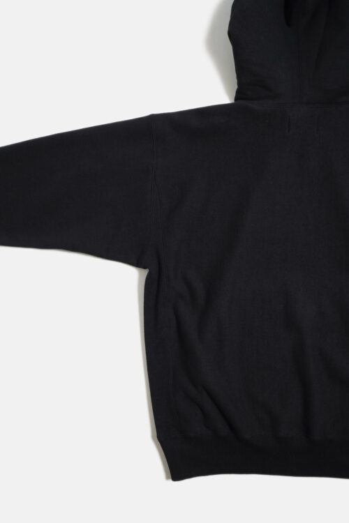 TSURIAMI RAGLAN HOODIE BLACK