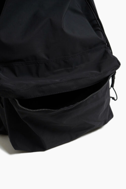 UNTRACE NAP PACK BLACK 24AW