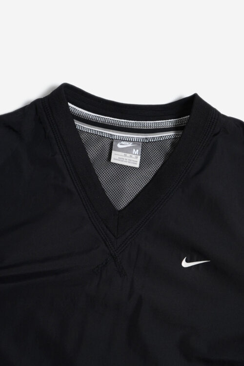 NIKE V NECK PISTE SIDE SLIT DETAIL