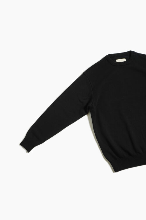 CREW NECK KNIT BLACK