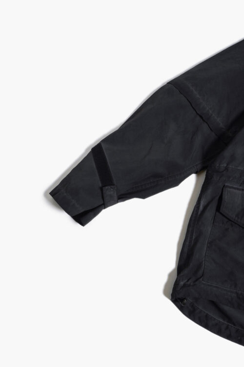 GARMENT DYED PULLOVER JACKET BLACK