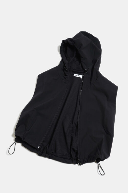 RAIN VEST BLACK