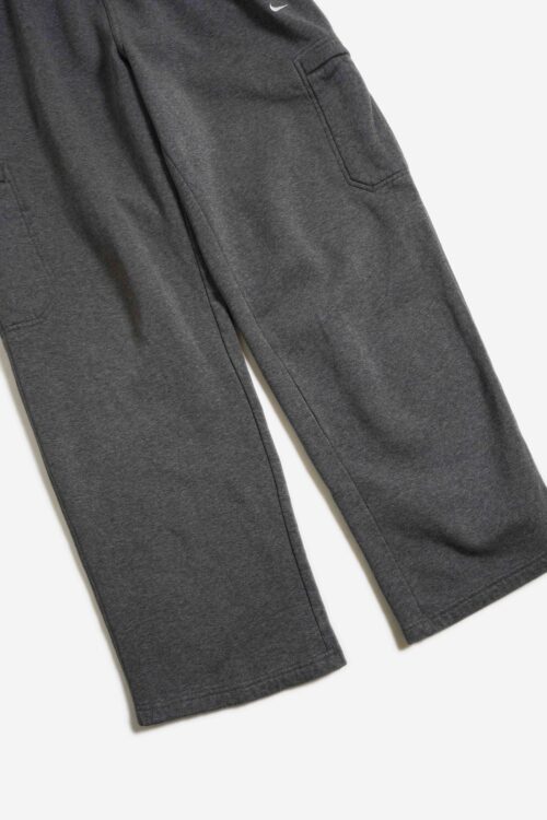 NIKE SWEAT PANTS CARGO DETAIL CHARCOAL
