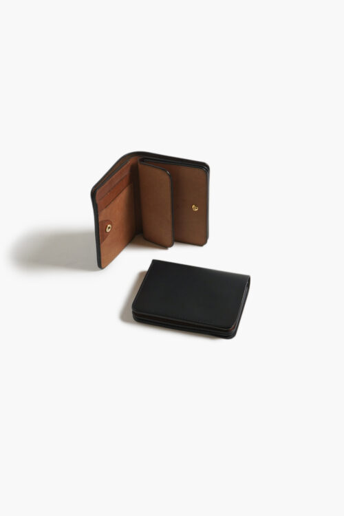 POST WALLET BABY CALF  BLACK × BROWN