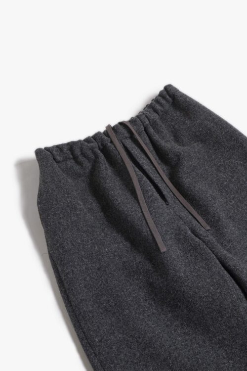 BAGGY PANTS CHARCOAL GRAY