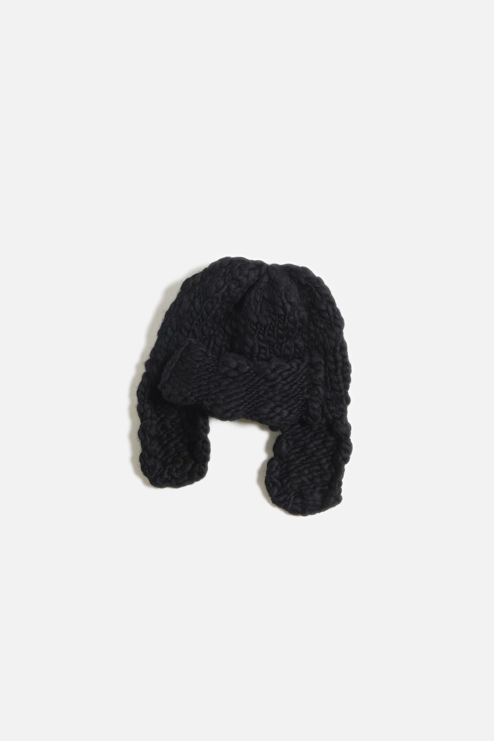 COCKSCOMB FLAP CAP BLACK