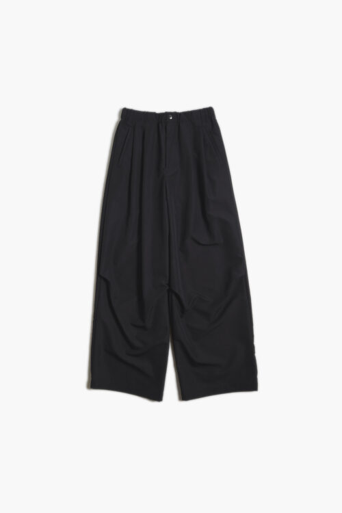 SMOOTH TAFTA DRAPE TUCK PANTS BLACK