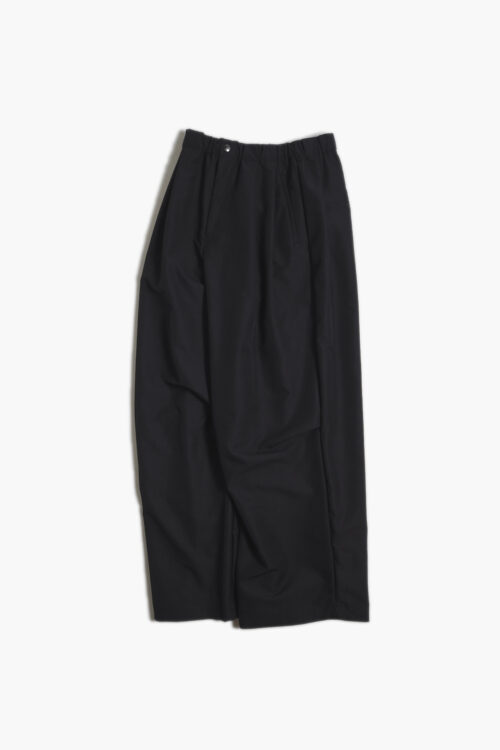 SMOOTH TAFTA DRAPE TUCK PANTS BLACK