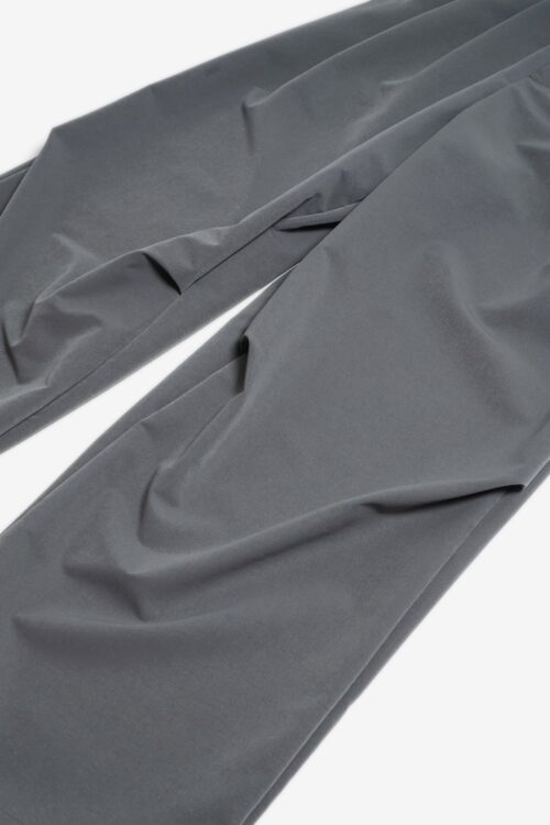 SMOOTH TAFTA DRAPE TUCK PANTS GREY