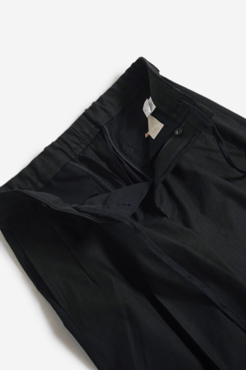 DOUBLE PLEATED TROUSERS - SILK NEP SERGE - BLACK
