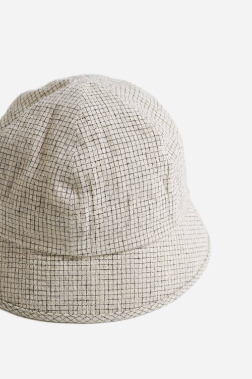 HORSETAIL HAT WINDOW PEN