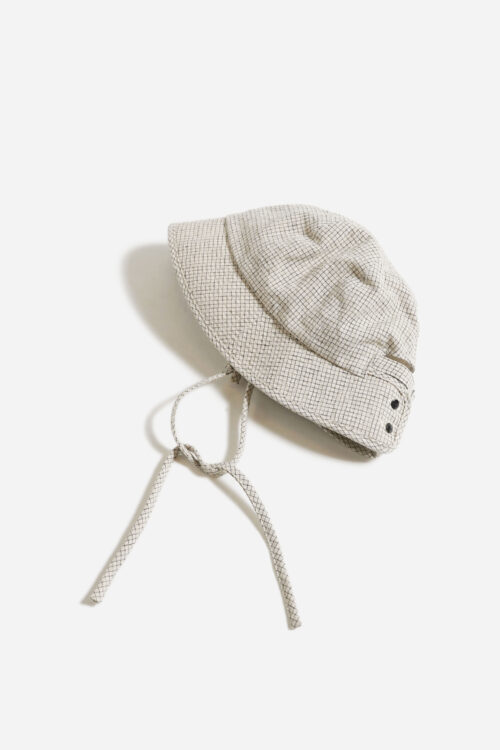 HORSETAIL HAT WINDOW PEN