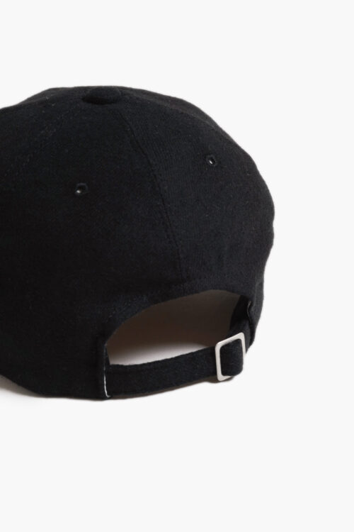 HORSETAIL CAP BLACK