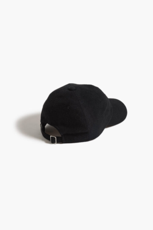 HORSETAIL CAP BLACK