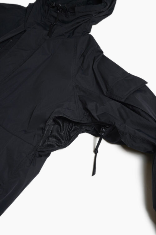 P12 RAIN JACKET BLACK
