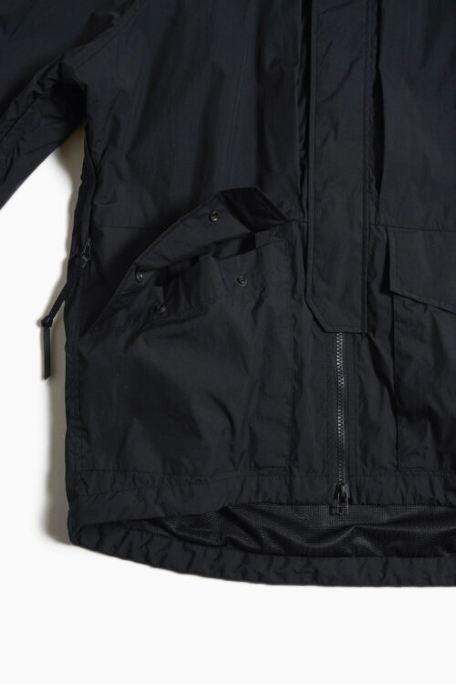 P12 RAIN JACKET BLACK