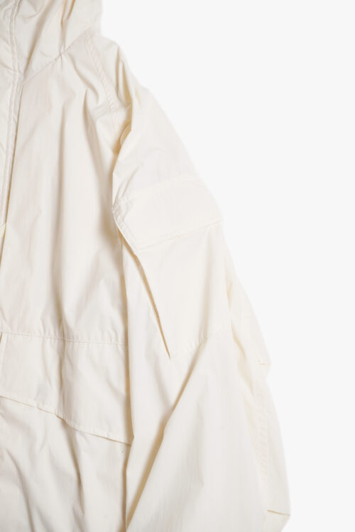 P12 RAIN JACKET ECRU