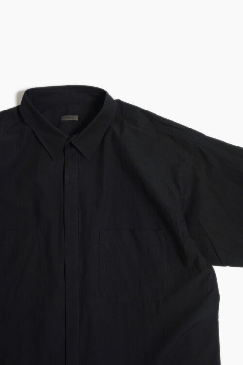 COTTON TYPEWRITER FLY FRONT SHIRT BLACK