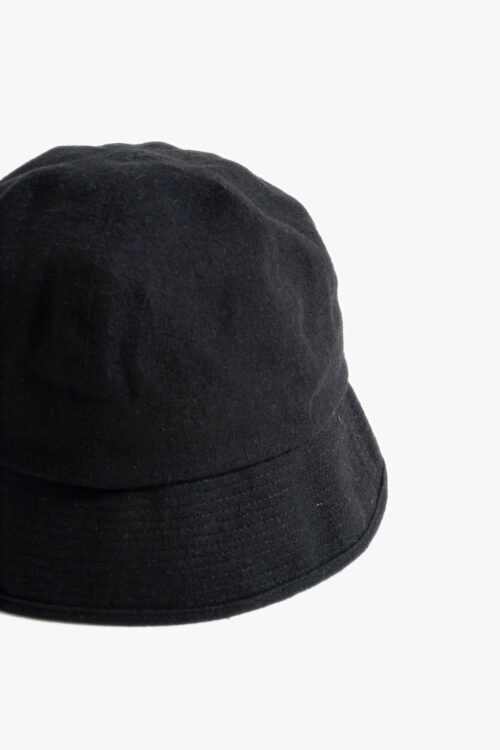 HORSETAIL HAT BLACK