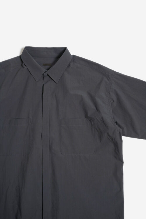 COTTON TYPEWRITER FLY FRONT SHIRT GREY