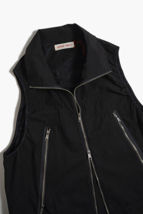 UN VEST BLACK