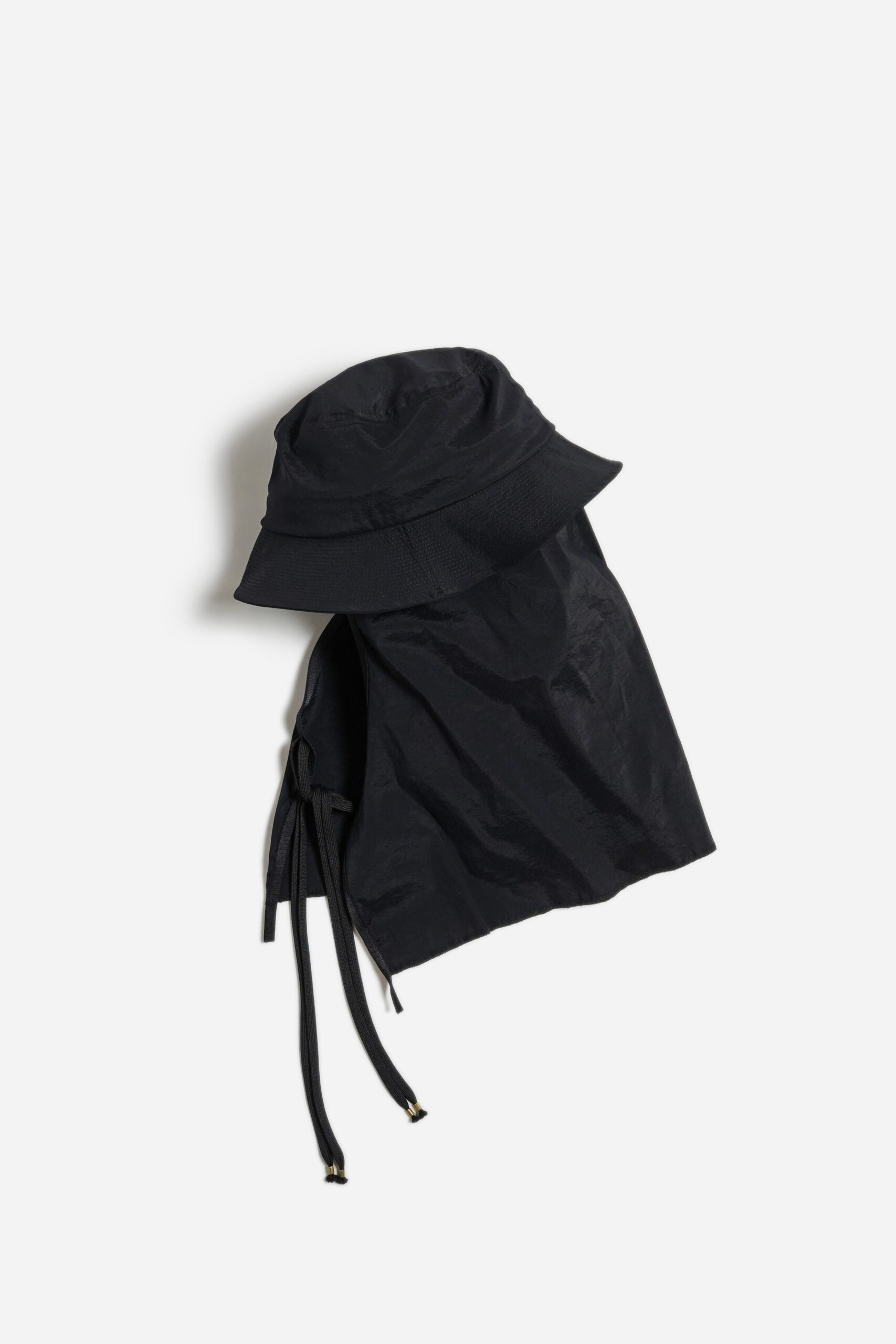 CAPE HAT BLACK