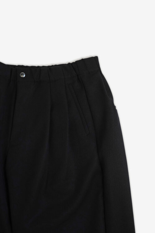 DRAPE TUCK PANTS BLACK