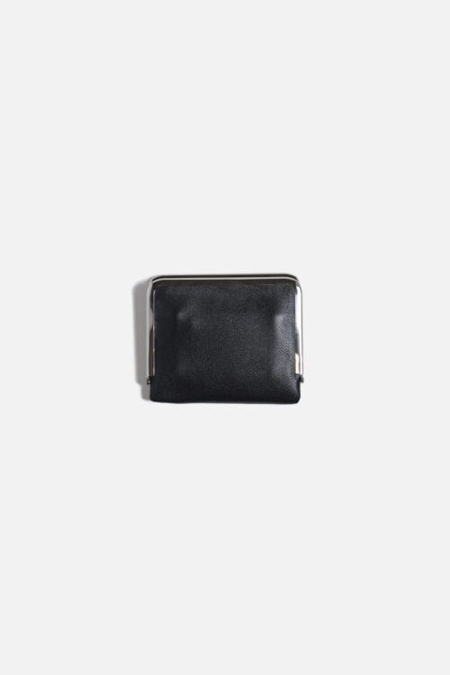 FRAMED LEATHER HALF WALLET. BLACK / SILVER