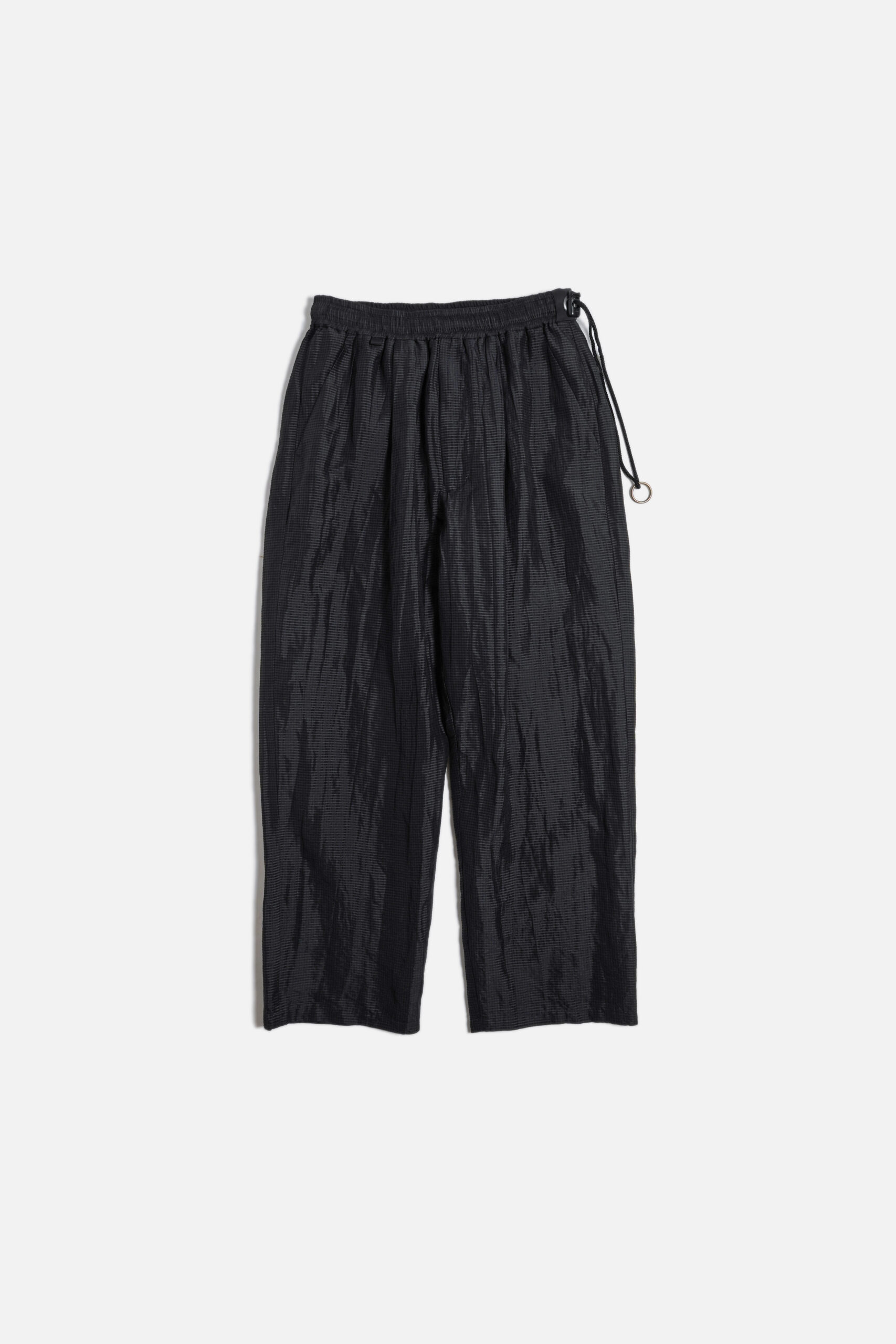 UNEVEN PT BLACK