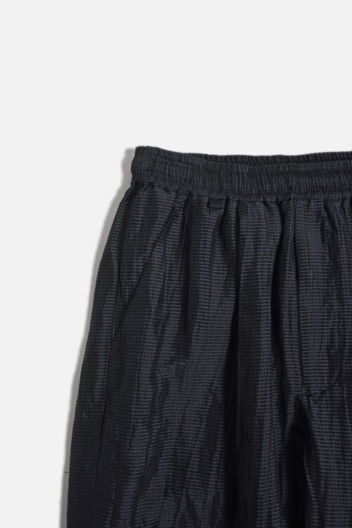 UNEVEN PT BLACK