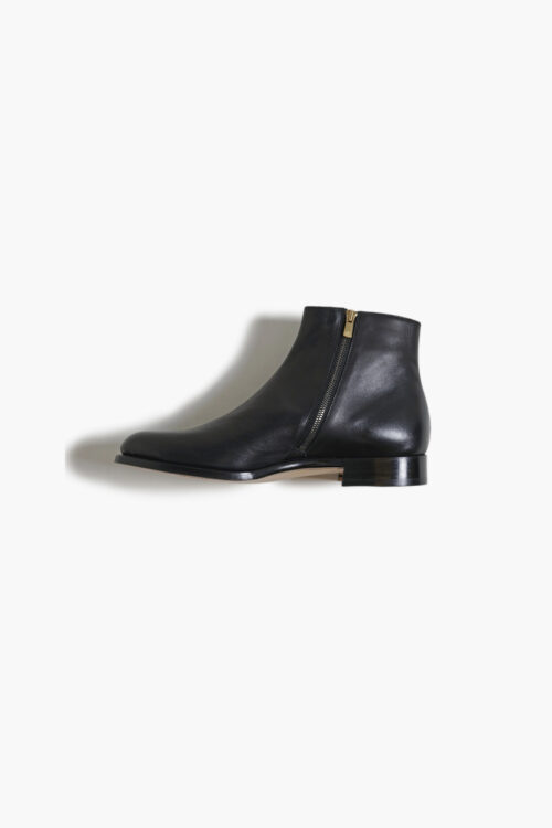 MOLDER CALF BLACK