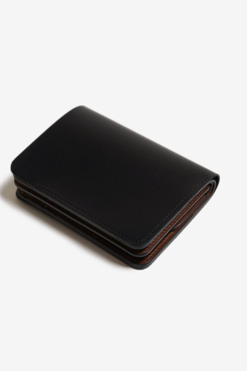 POST WALLET ILCEA BLACK × BROWN