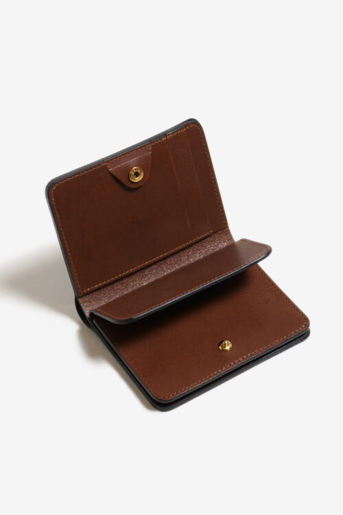 POST WALLET ILCEA BLACK × BROWN