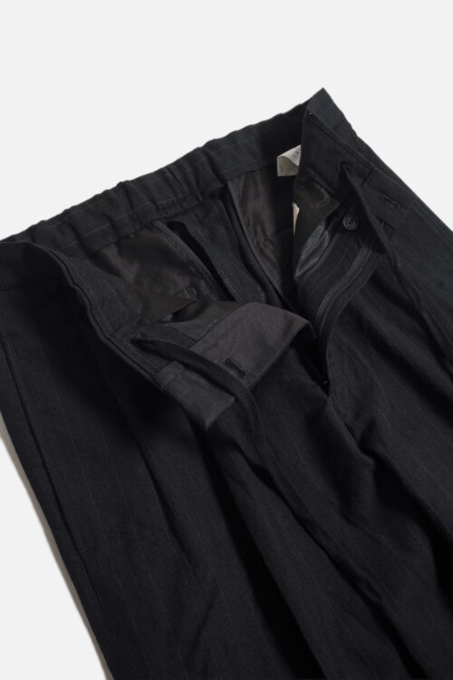 DOUBLE PLEATED TROUSERS - CLASSIC STRIPE - BLACK