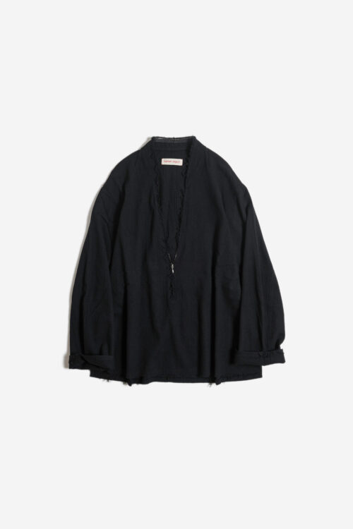 V TOP W/C BLACK
