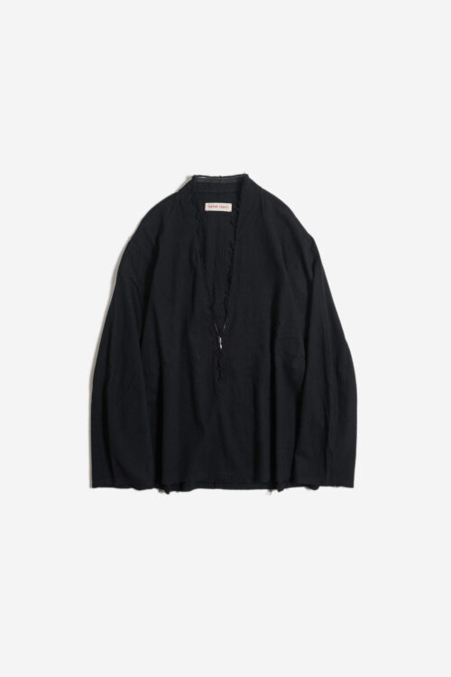 V TOP W/C BLACK