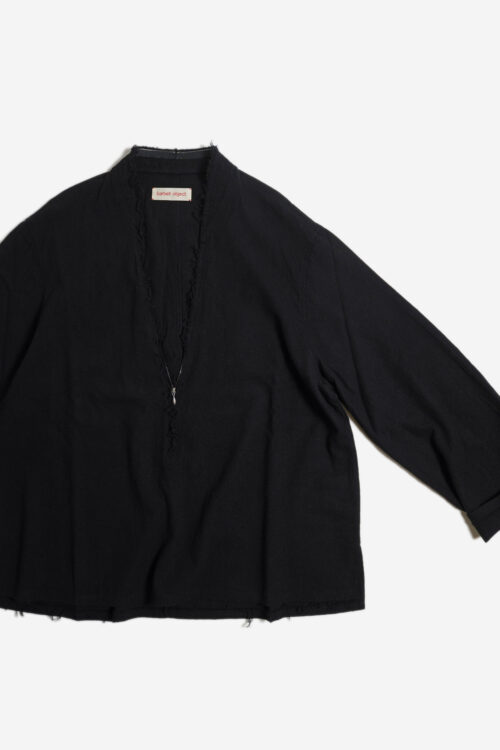 V TOP W/C BLACK