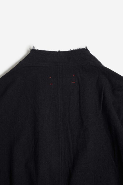 V TOP W/C BLACK