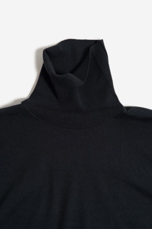 COTTON CASHMERE TURTLE LS BLACK